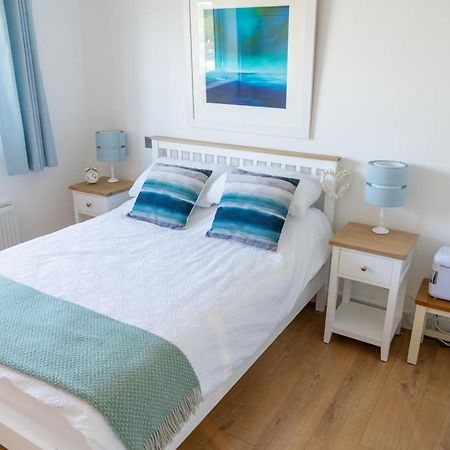 Trethvor House Ensuite Double Room With Free Parking In Quiet Residential Area Padstow Extérieur photo